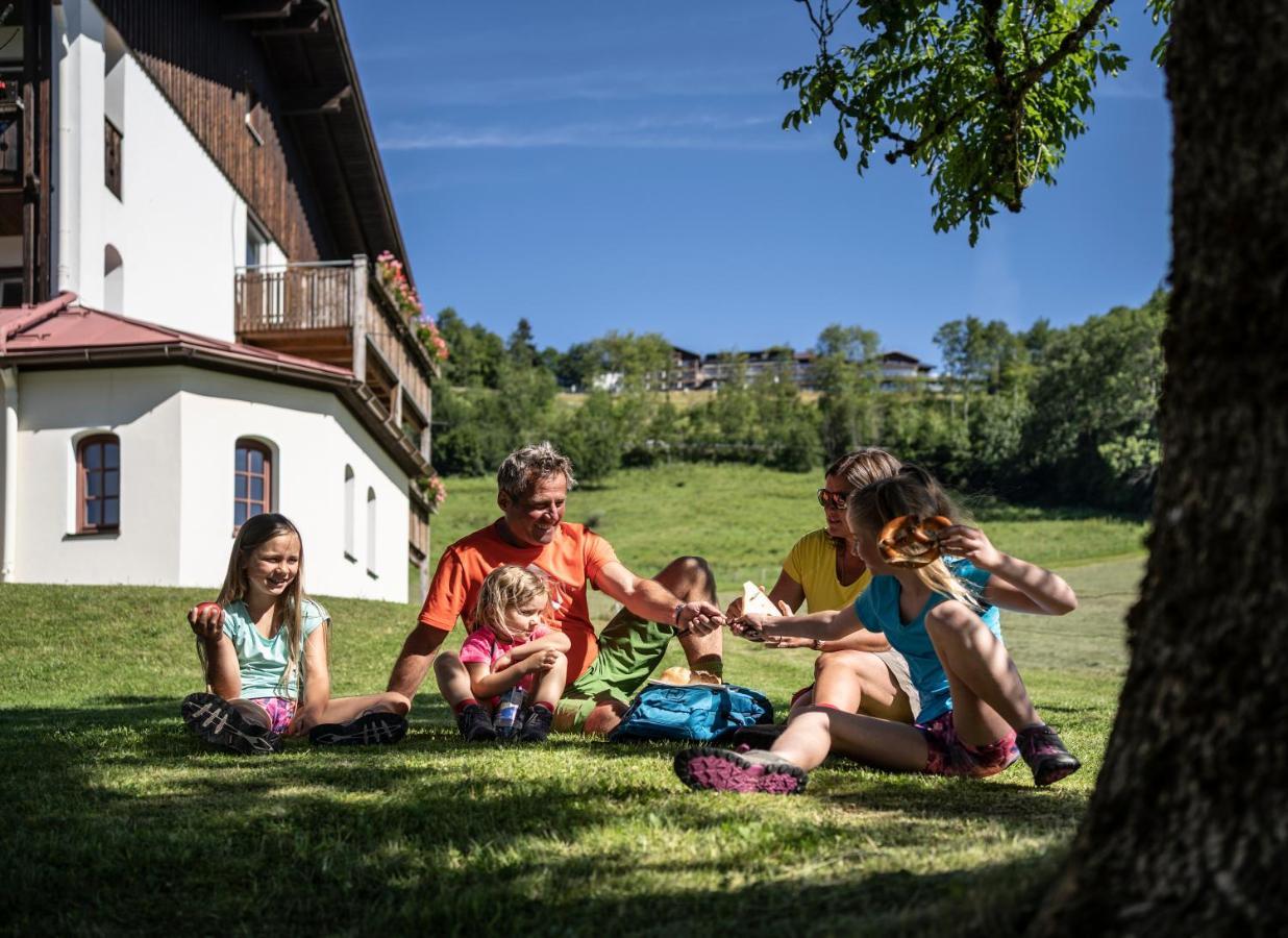 Hotel Mondi Und 4*